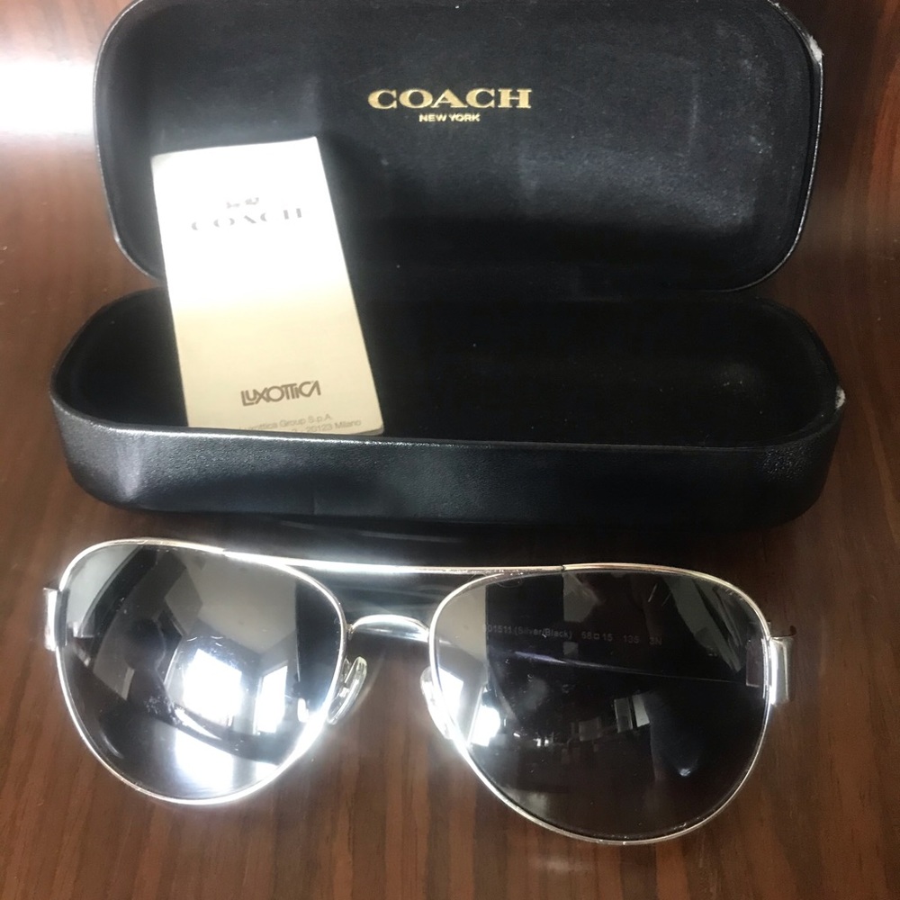 Coach Woman’s Aviator Sunglasses (Silver)